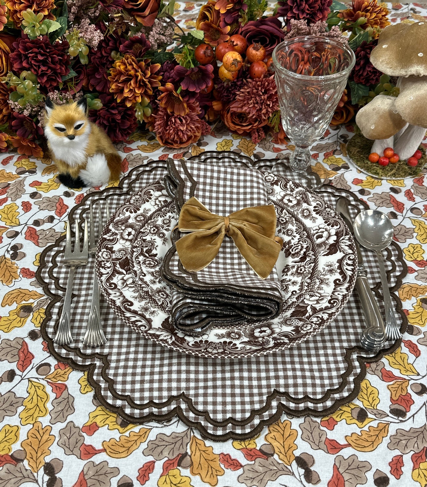 Acorns & Leaves - Tablecloth