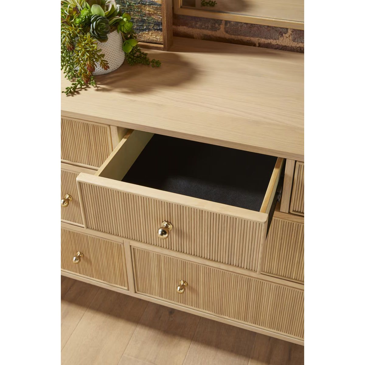Highland 8-Drawer Double Dresser