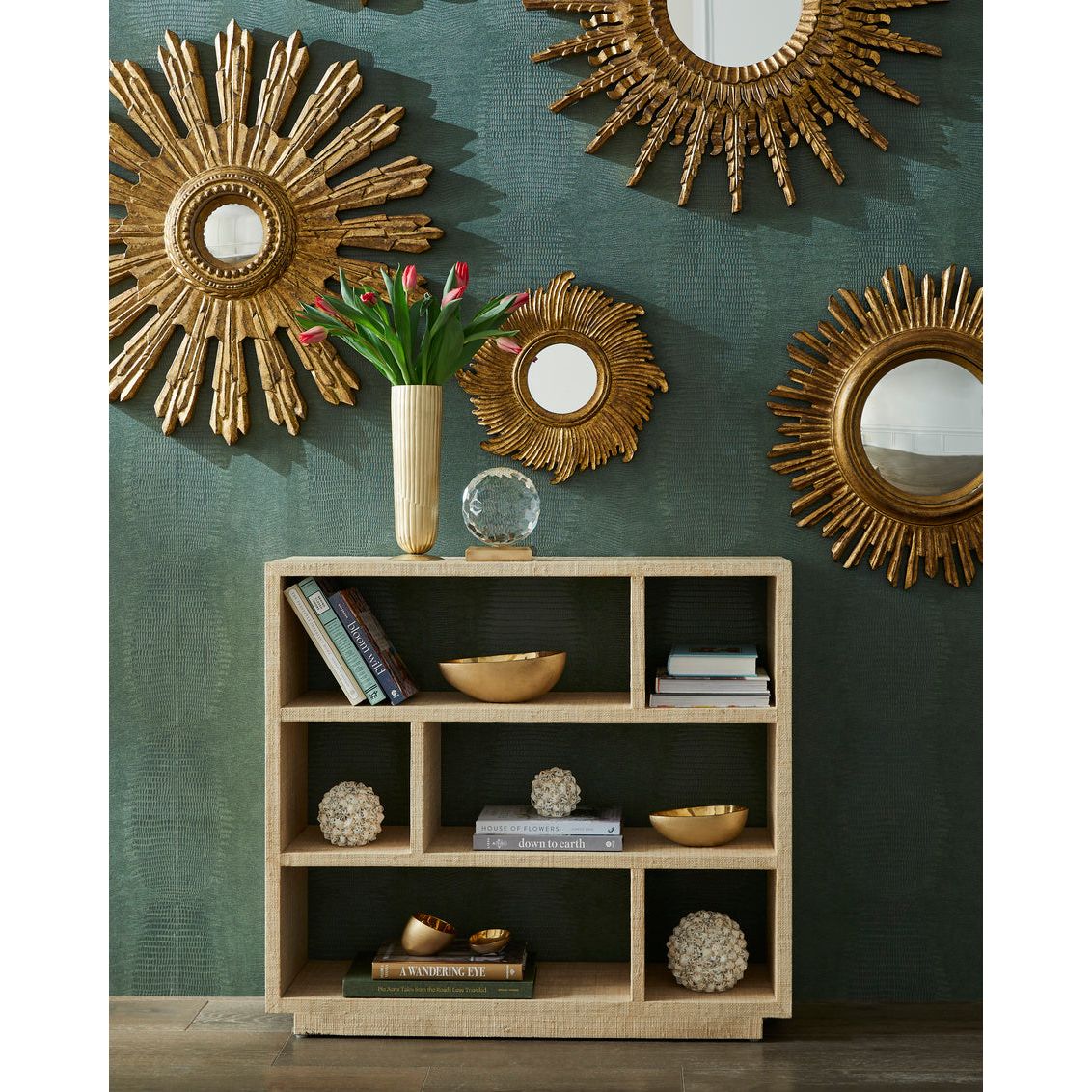 The Solene Mirror – Hand-Carved Round in Antique Gold