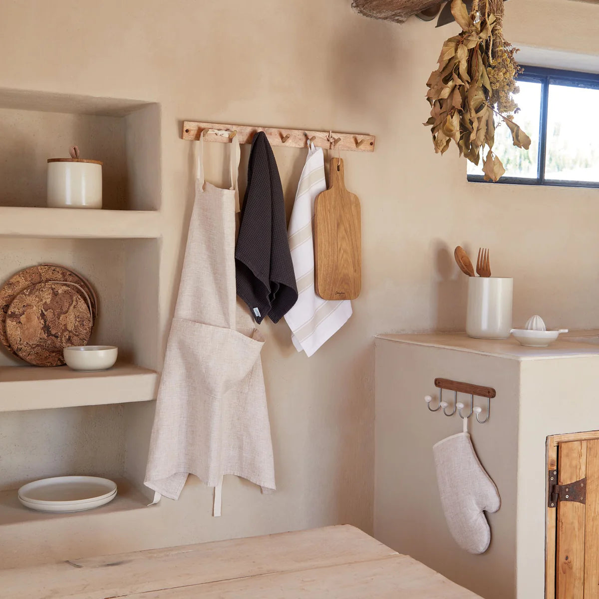 Medium Oak Wood Cutting/Serving Board