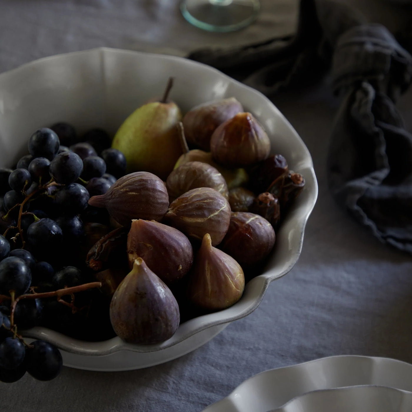 Rosa Serving Bowl  (White)