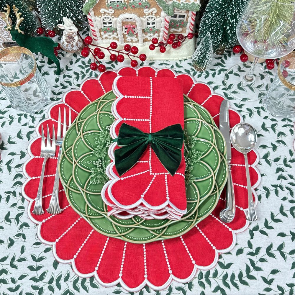 Dark Green Leaves - Tablecloth