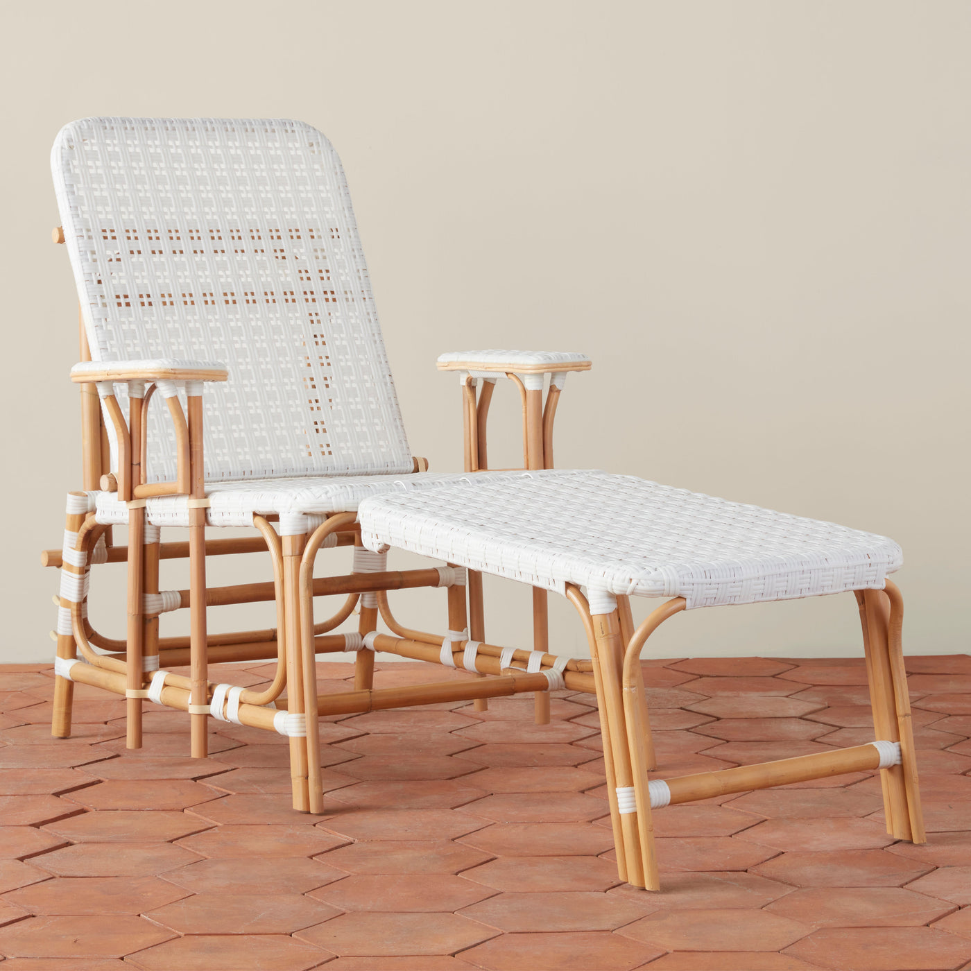 Flore Outdoor Chaise Lounge