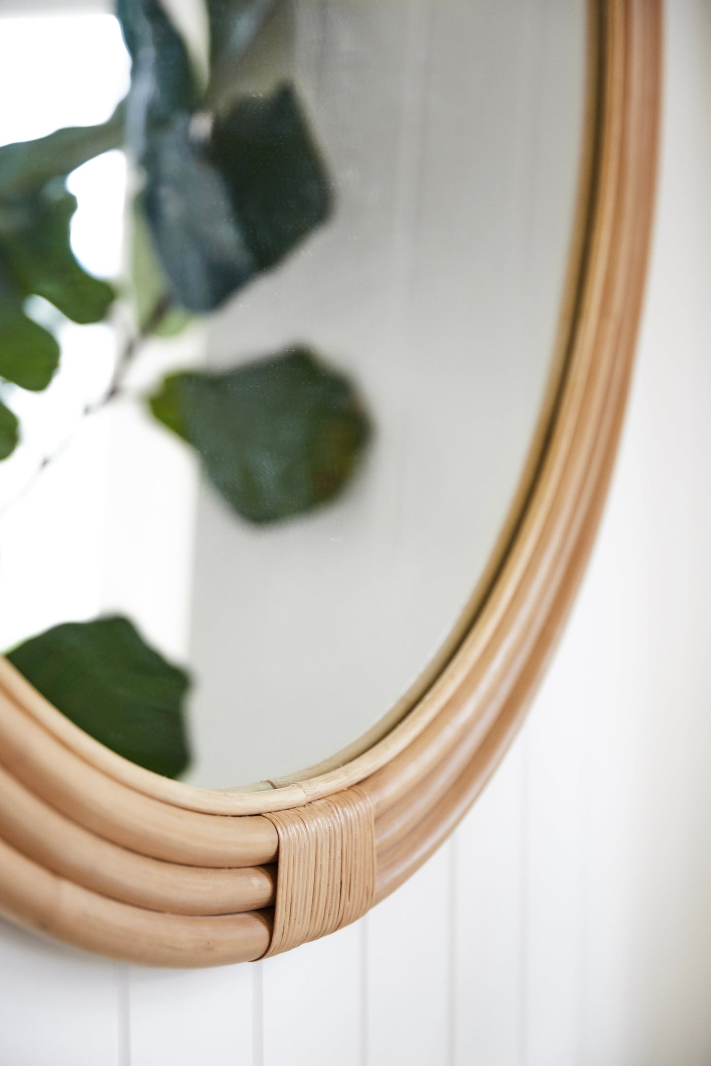 Pelicano Large Round Mirror