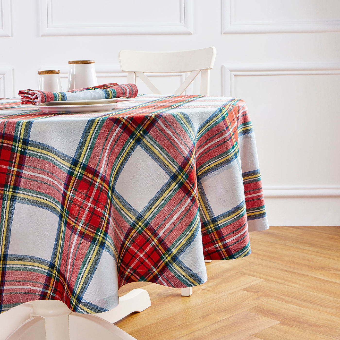Stewart Plaid Round Tablecloth