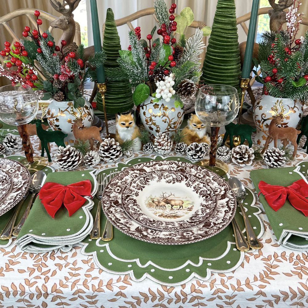 Woodland Leaves Tablecloth - Brown