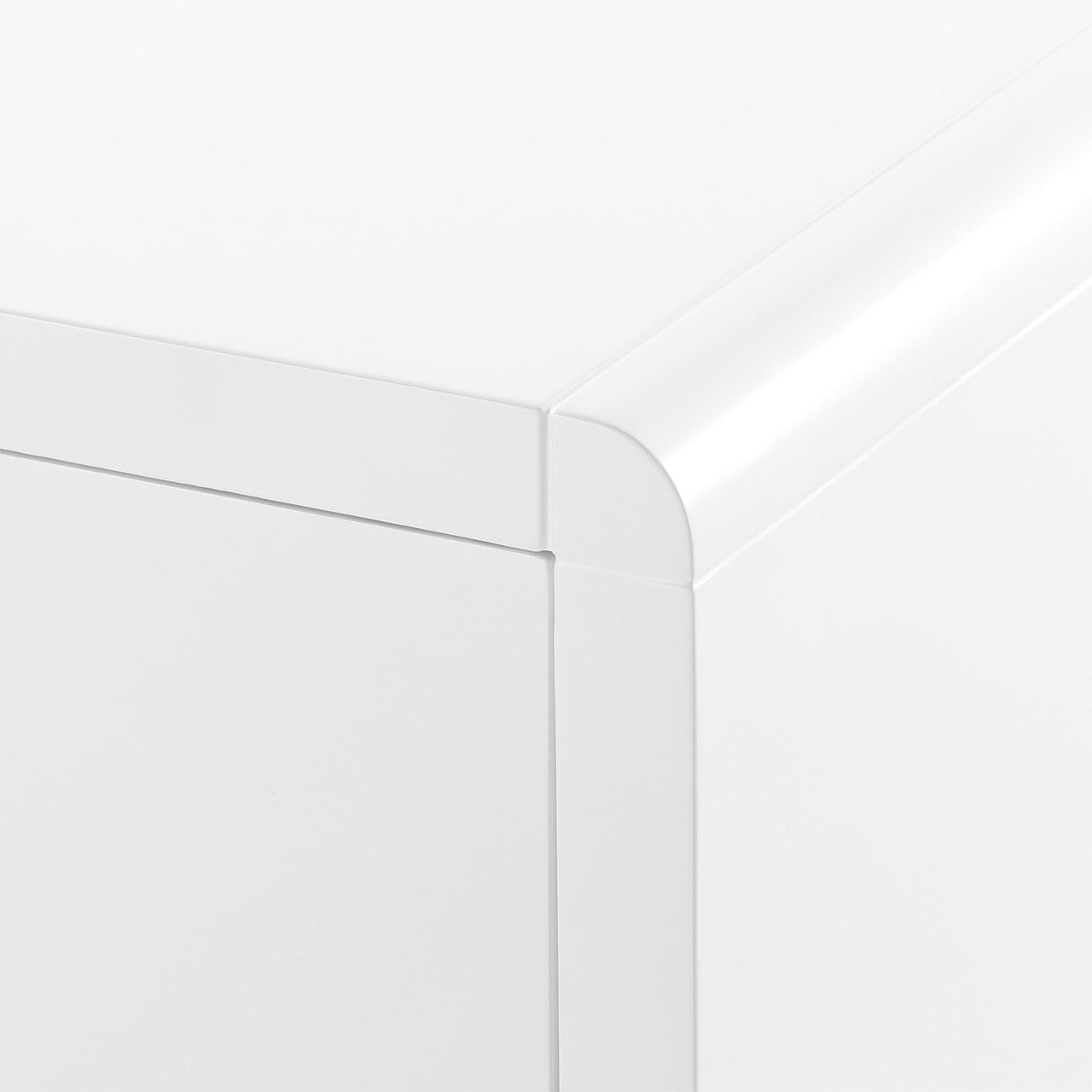 Bryant 3-Drawer Nightstand