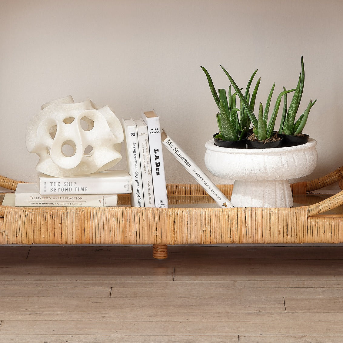 Lyra Pedestal Bowl