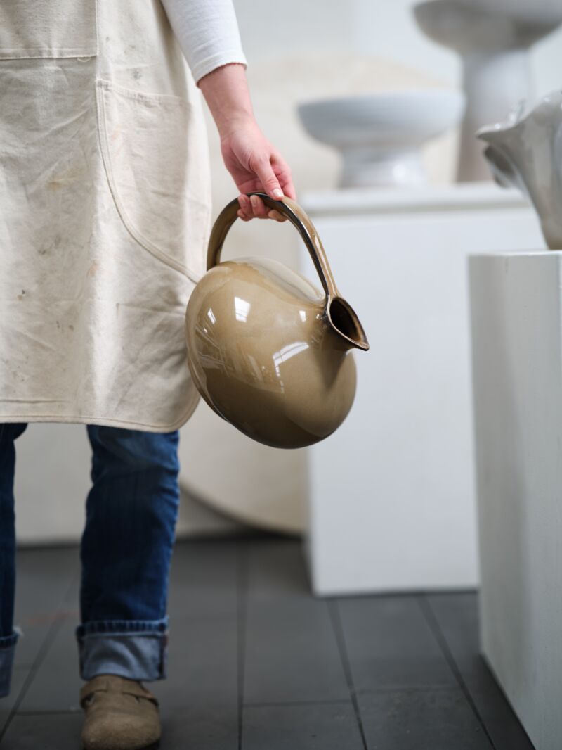Alora Pitcher